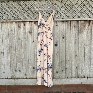 Lush Floral Sleeveless Maxi Dress Medium